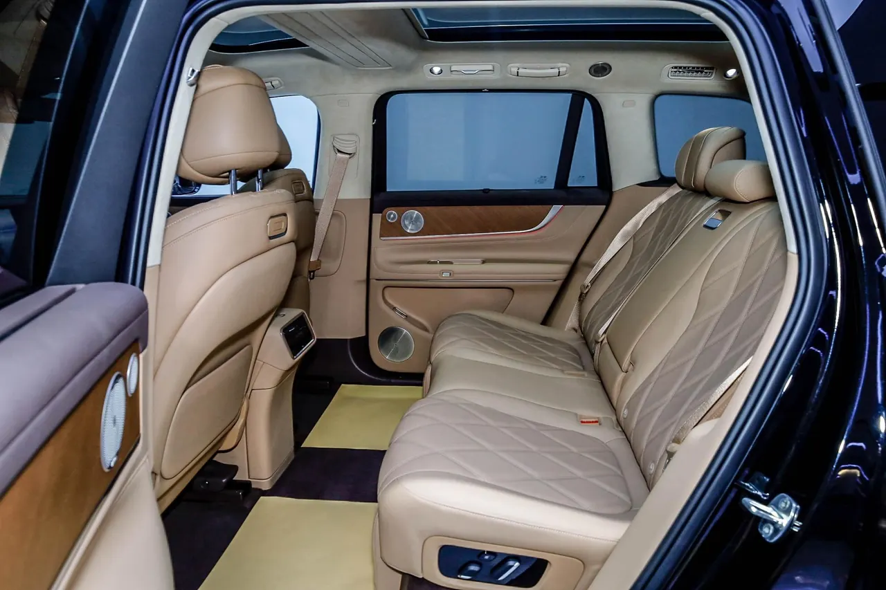 AITO 2025 AITO M9 extended range Ultra version 52kWh5 seat version automatic gear 9