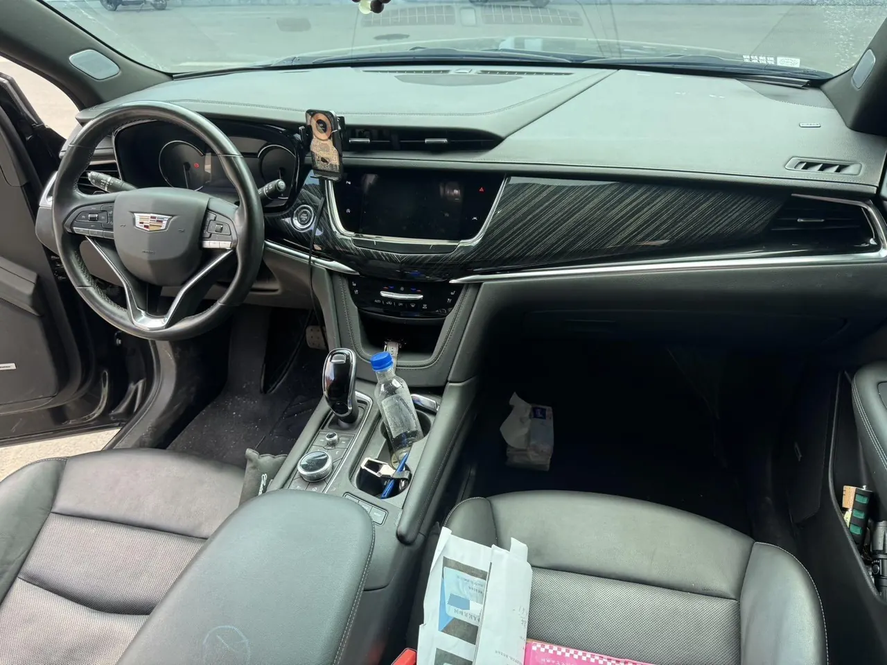 Cadillac 2022 XT6 48V 2.0T 6-seat four-wheel drive luxury automatic gear 4