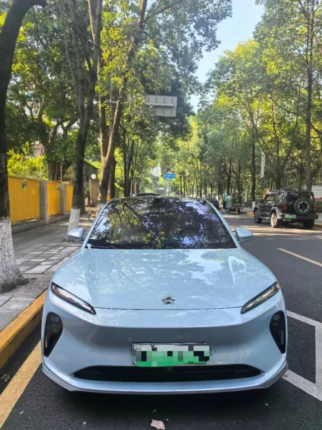 NIO 2022 ET5 75kWh automatic gear 6
