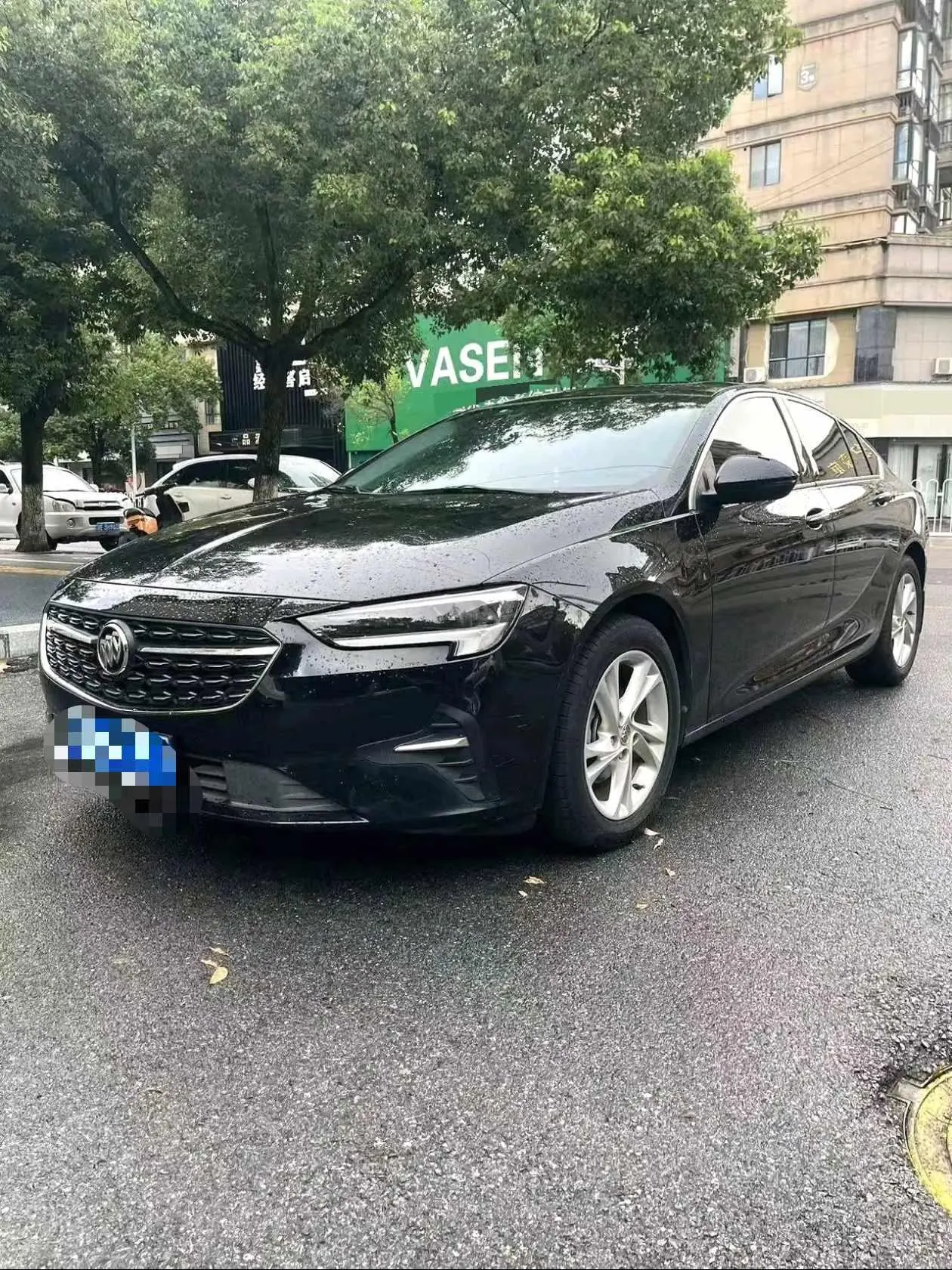 Open image lightbox: Buick 2020 Regal 1.5T 552T Elite Automatic Gear