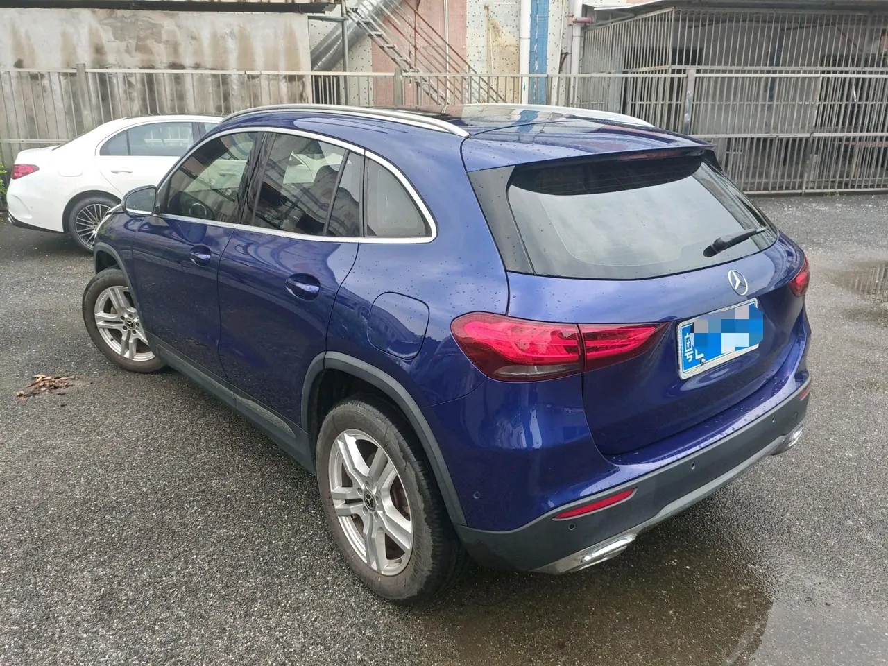 Mercedes Benz 2020 GLA 180 1.3T automatic gear 6