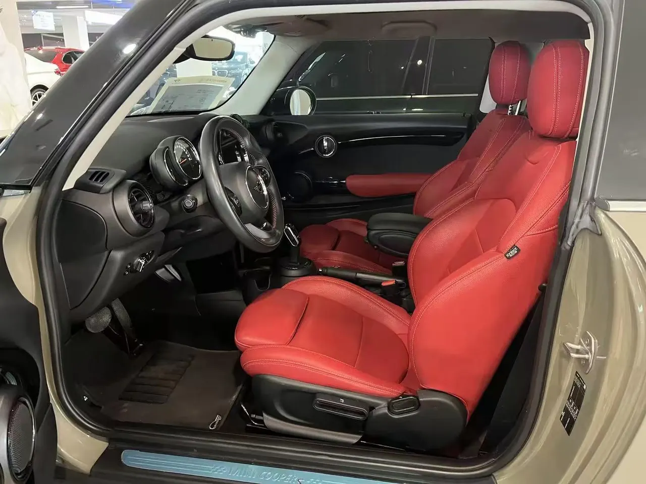 MINI Mini (imported) 2020 Mini Cooper S 2.0T classic automatic gear 6