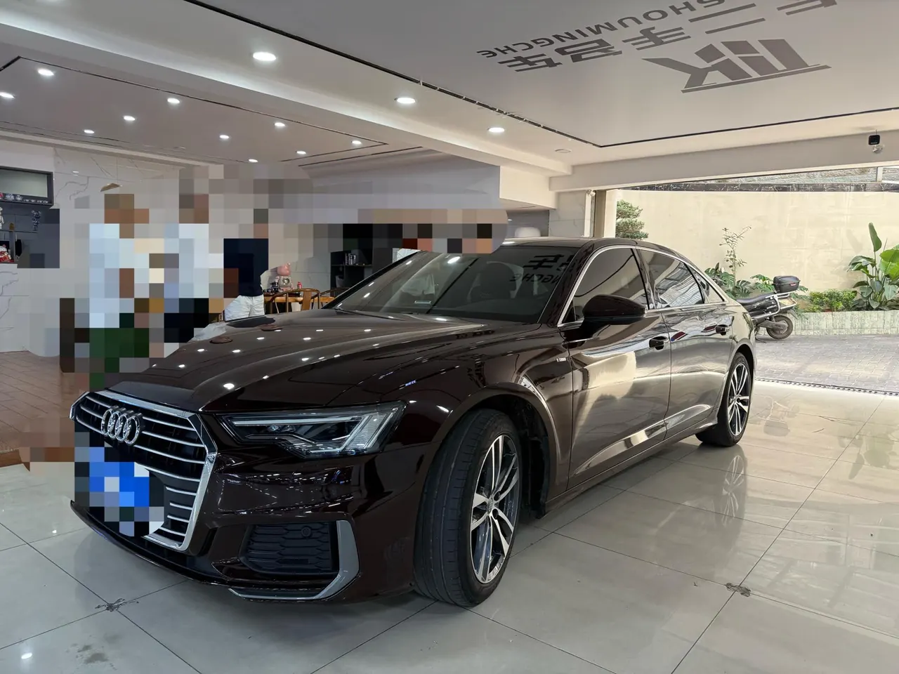Audi 2020 A6L 2.0TFSI 40TFSI Deluxe Dynamic Automatic - View 1