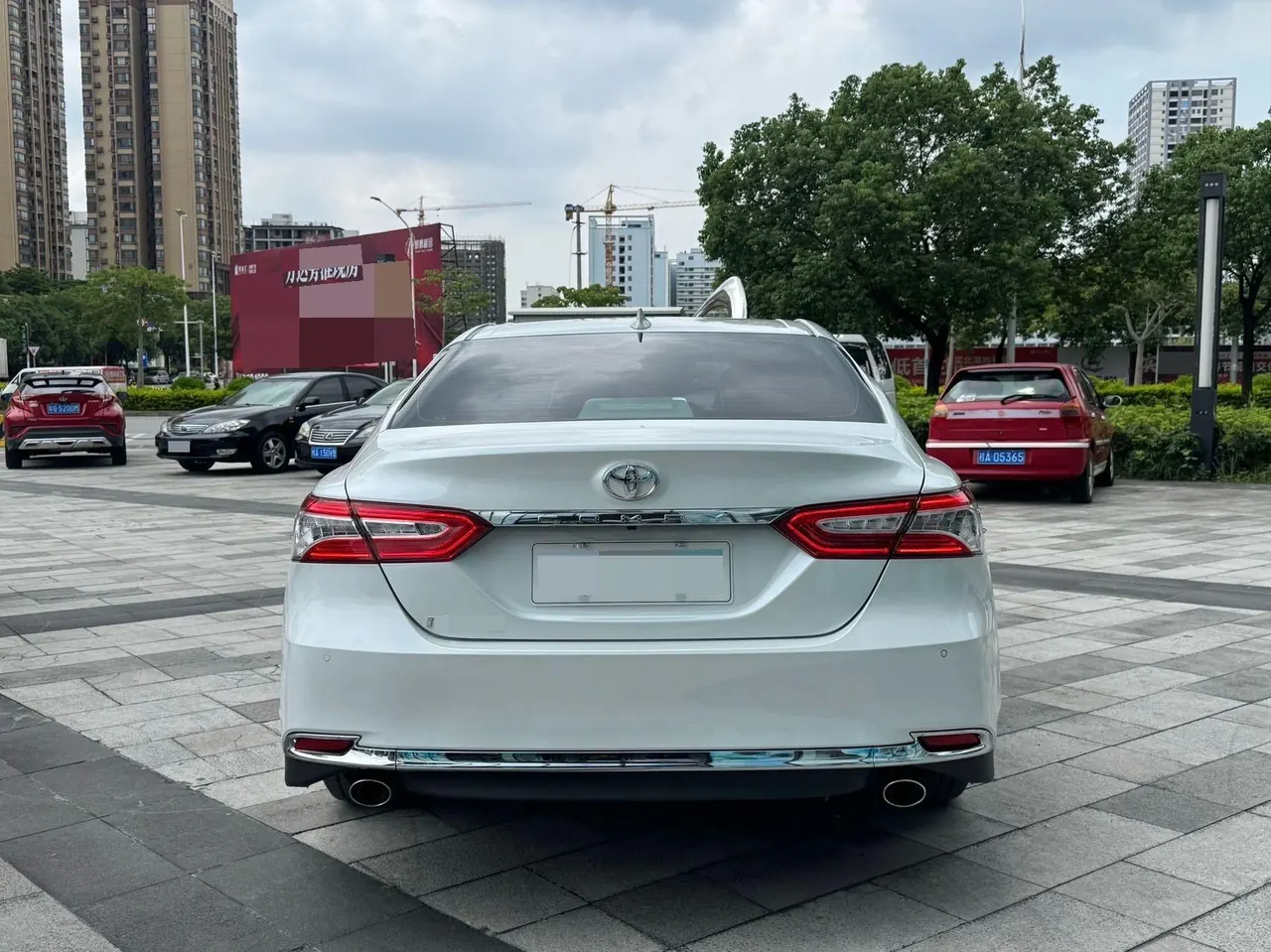 Toyota 2023 Camry 2.0G Stepless Deluxe Edition Automatic Gear 3