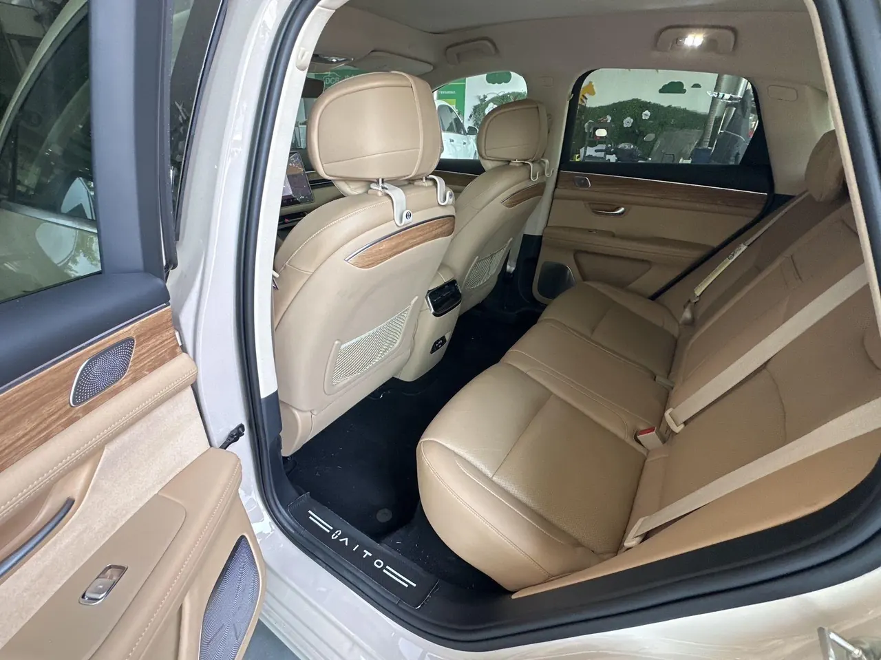 AITO 2022 AITO M5 EV rear drive standard version automatic gear 3