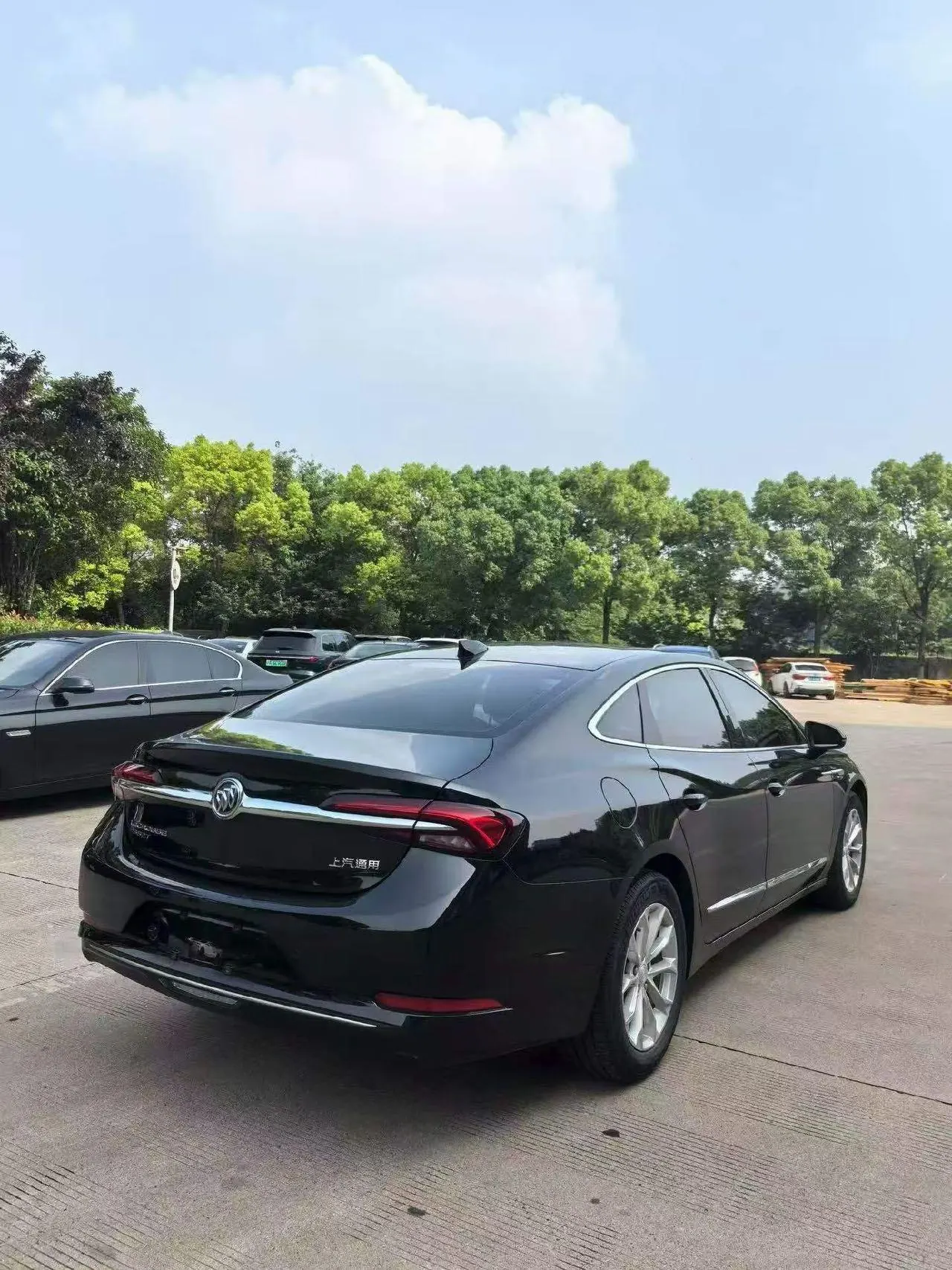 Buick 2021 LaCrosse 1.5T 552T Luxury Automatic Gear 8