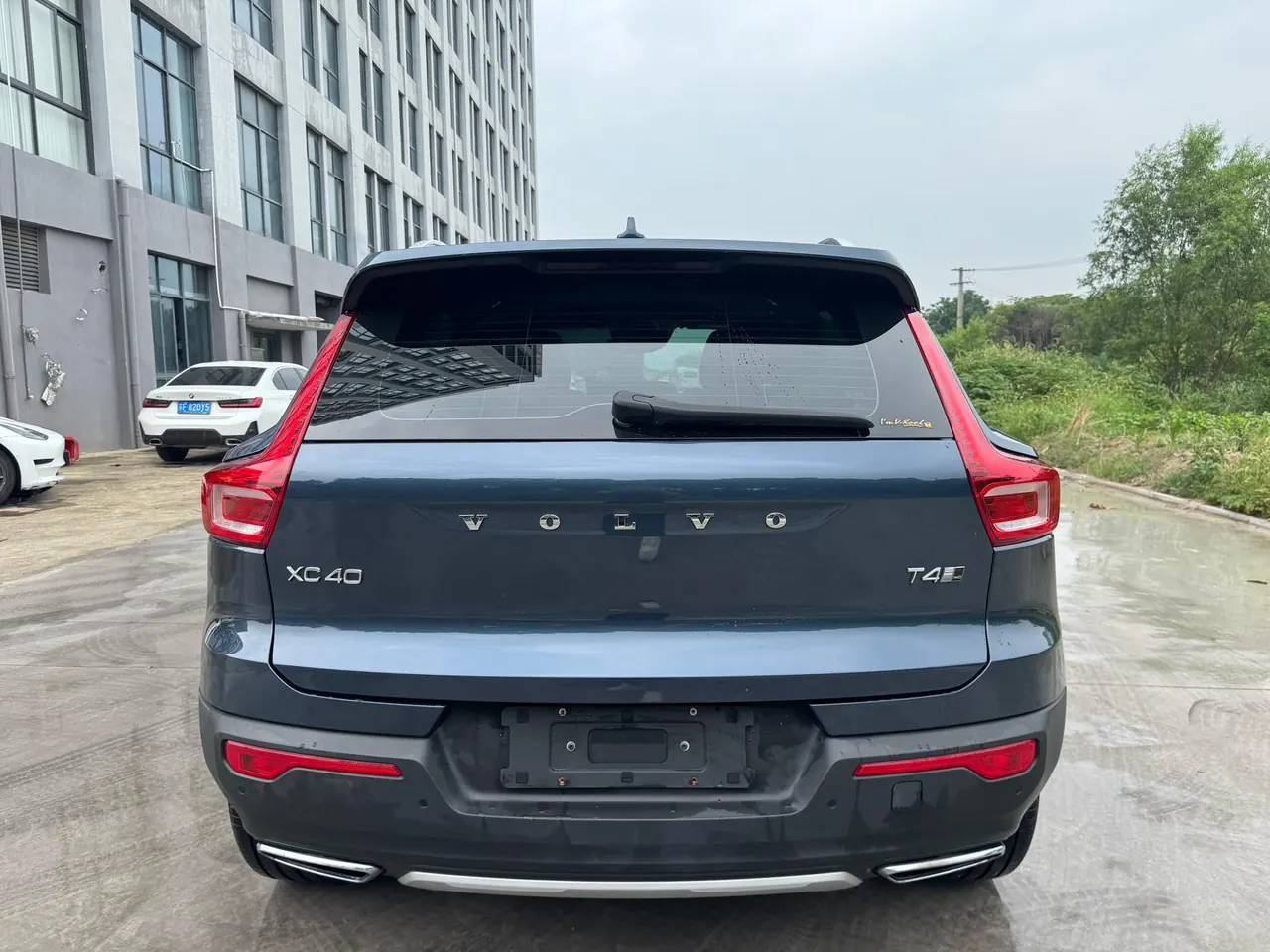 Volvo 2020 XC40 2.0T T4 4-wheel drive Zhiyuan Deluxe Edition Automatic Gear 5