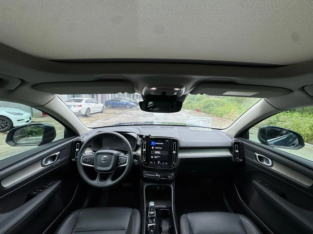 Volvo 2020 XC40 2.0T T4 4-wheel drive Zhiyuan Deluxe Edition Automatic Gear 9