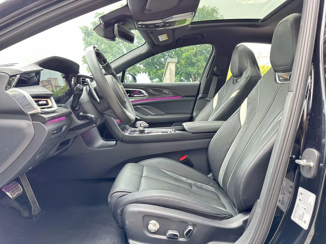 HongQi 2025 H6 2.0T Zhishang Edition Automatic Gear 2