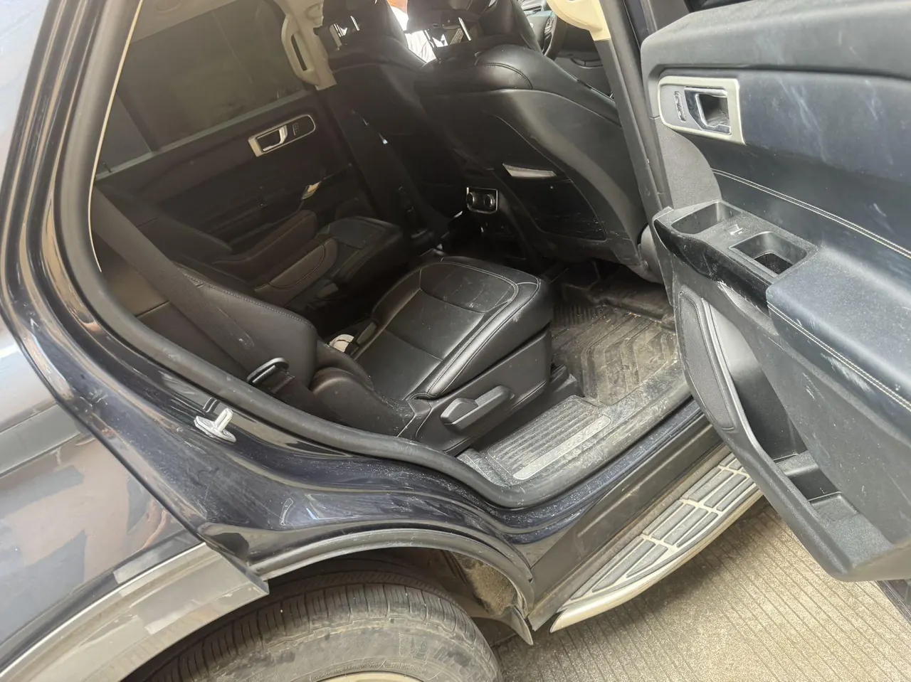 Ford 2020 Explorer 2.3T EcoBoost 285 Four-wheel Drive Titanium Edition 6-seat Automatic Gear 6