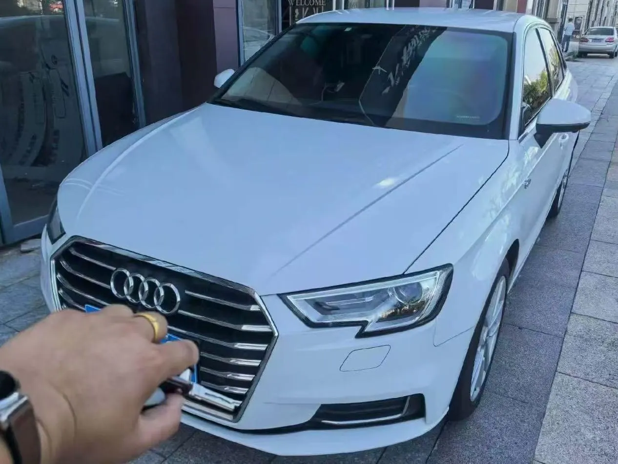 Audi 2020 A3 Sportback 1.4TFSI 35TFSI aggressive automatic gear - View 1