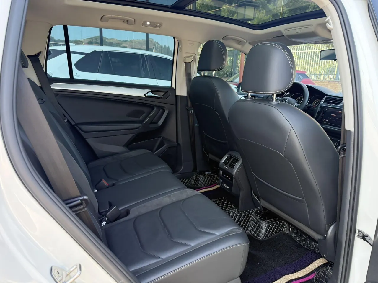 Volkswagen 2021 Tiguan L 2.0TSI 330TSI Two-Drive Smart Edition Automatic Gear 5