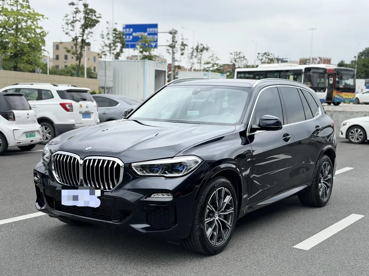 Открыть галерею: BMW X5 (Imported) 2020 X5 xDrive40i 3.0T M Sports Suit Automatic Gear