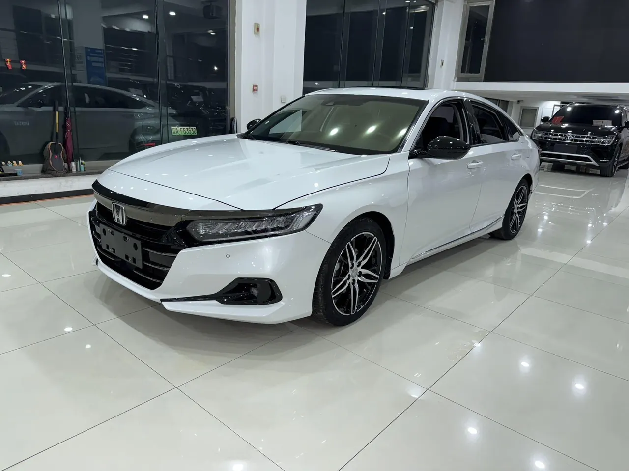 Honda 2022 10th Generation Accord 1.5T Stepless 260TURBO Magic Night Premium Edition Automatic Gear - View 1