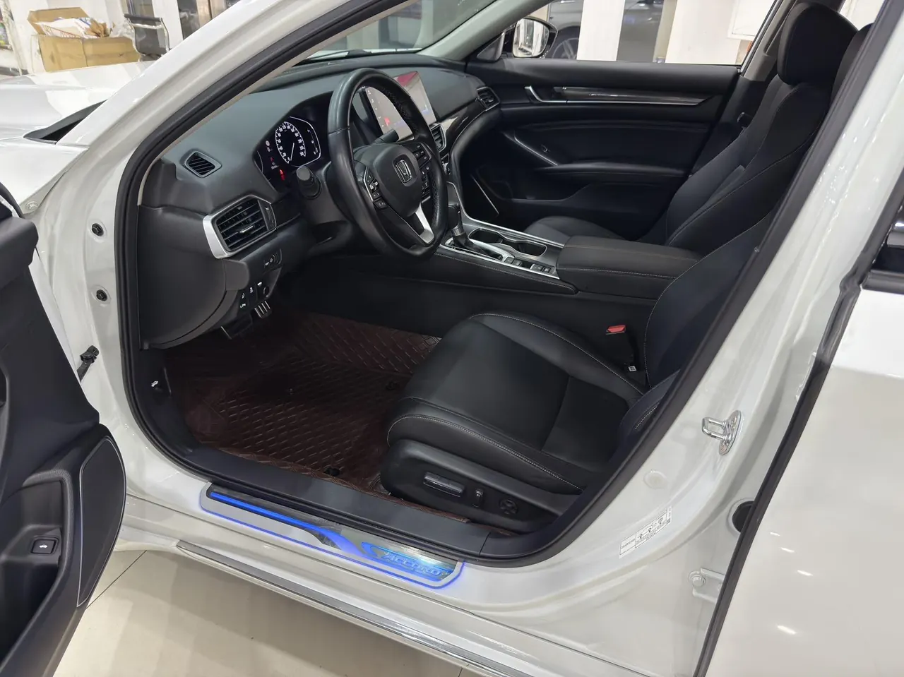 Honda 2022 10th Generation Accord 1.5T Stepless 260TURBO Magic Night Premium Edition Automatic Gear 5