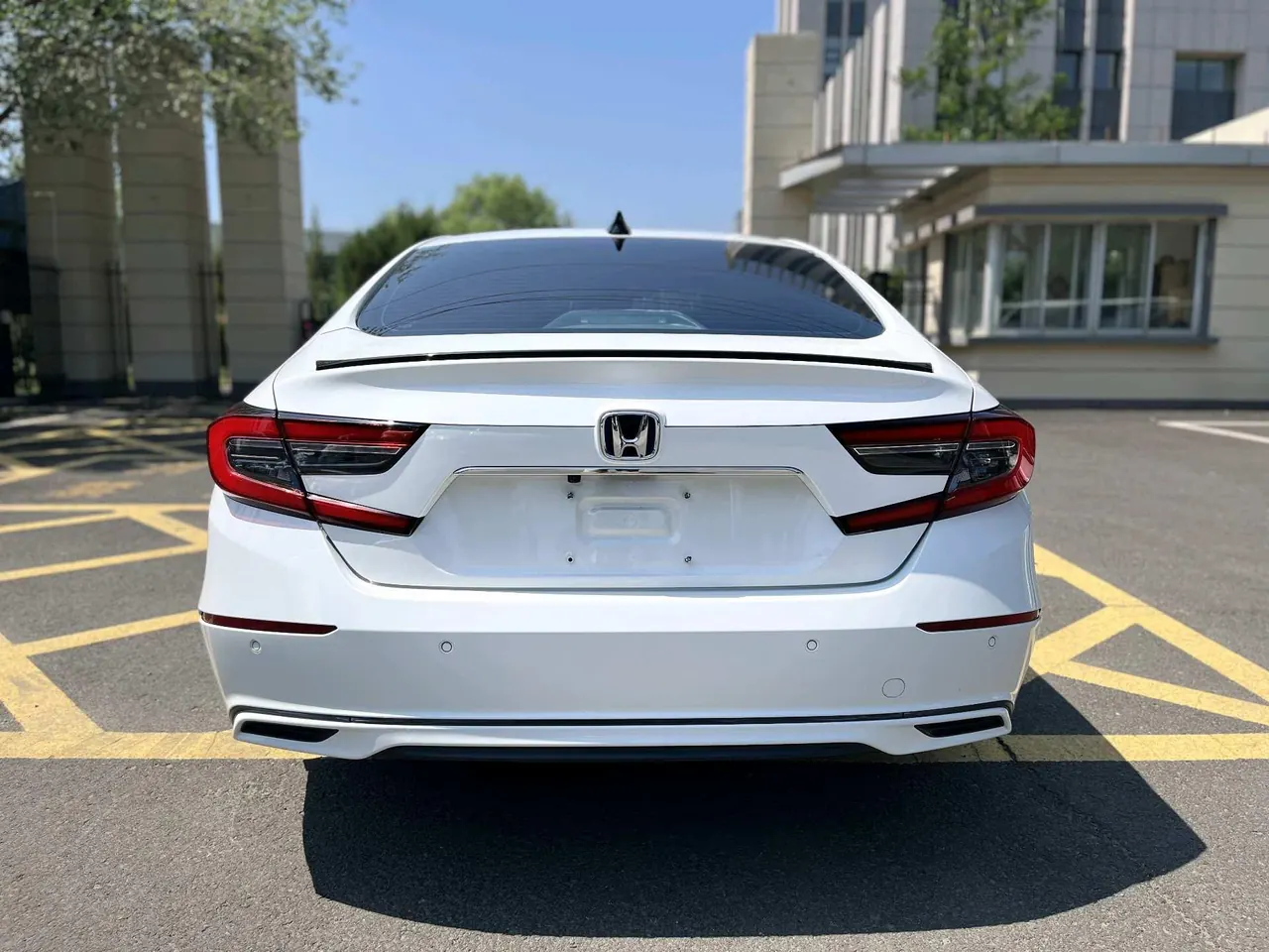 Honda 2022 10th Generation Accord Hybrid 2.0 Stepless Magic Night Reed Edition Automatic Gear 8