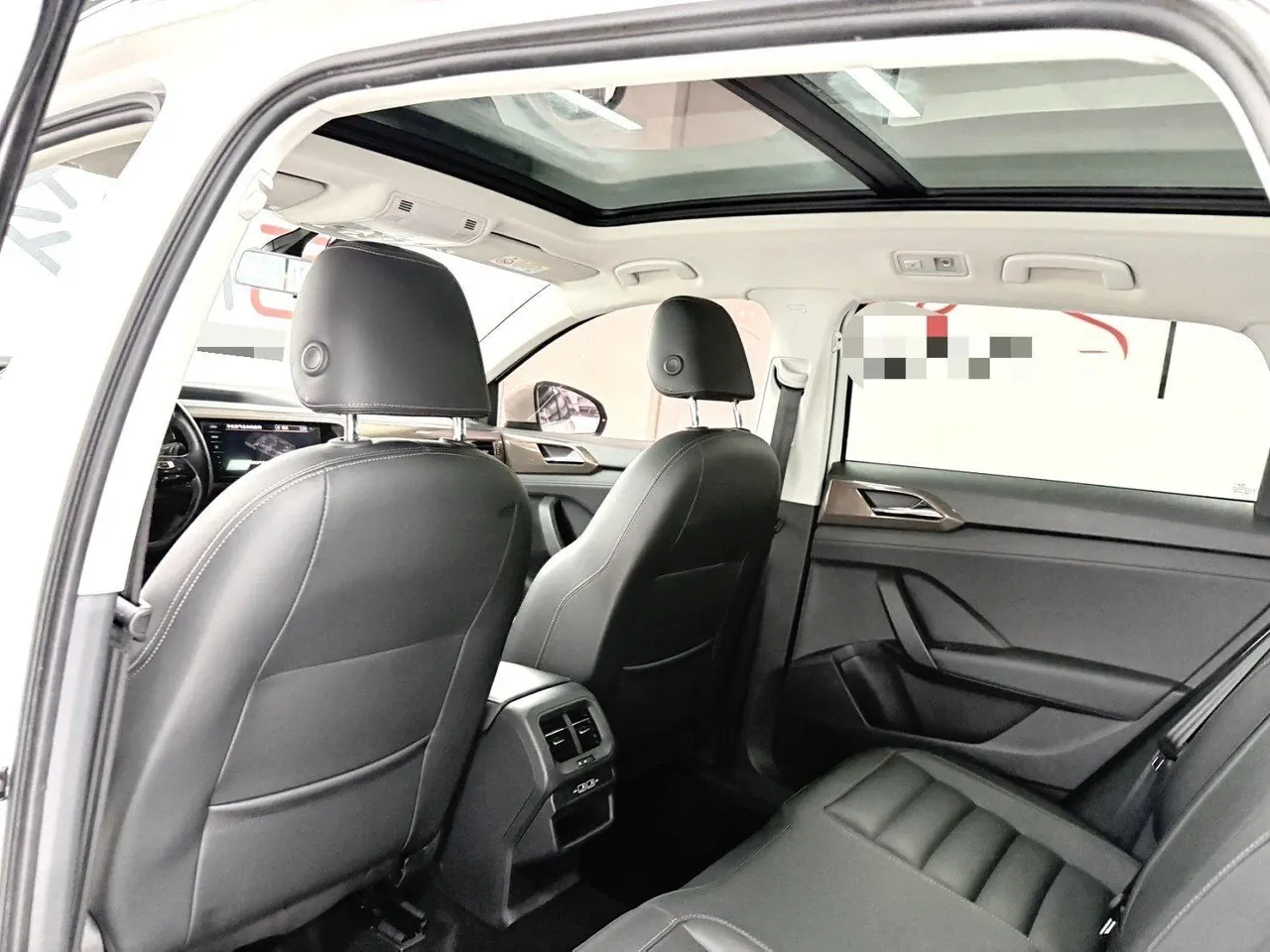 Volkswagen 2020 Tuyue 2.0TSI 330TSI Four-wheel Drive Deluxe Automatic Gear 5
