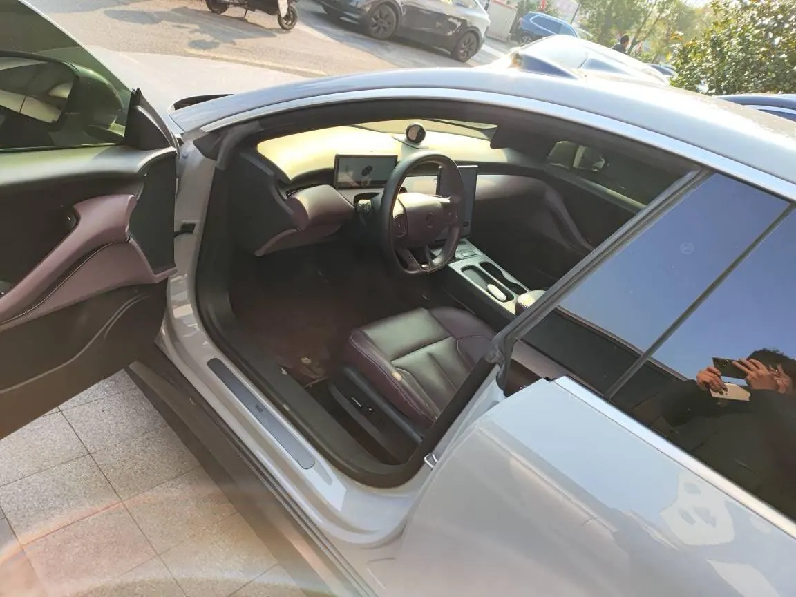 NIO 2022 ET5 75kWh automatic gear 5