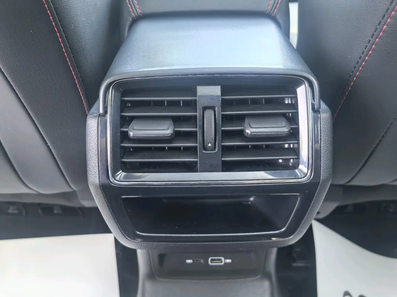Skoda 2022 Keluoke 1.4TSI TSI280 Luxury Edition Automatic Gear 12