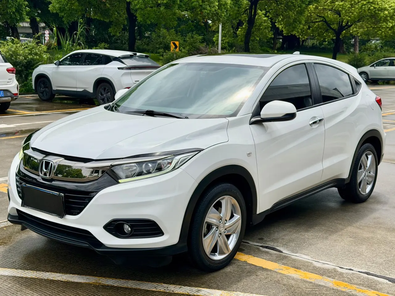 Открыть галерею: Honda 2020 Binzhi 1.5 Stepless Elite Edition Automatic Transmission