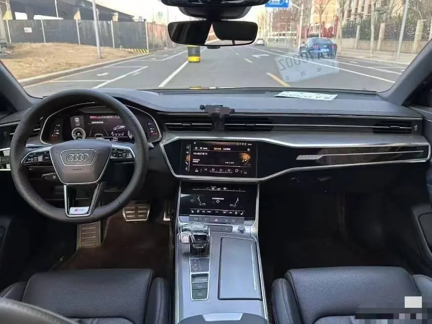 Audi 2020 A6L 2.0TFSI 40TFSI Deluxe Elegant Automatic 3