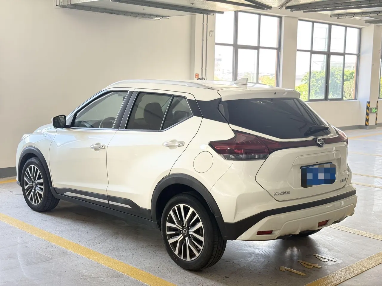 Nissan 2022 Jinke 1.5 Stepless XV Deluxe Edition Automatic Gear 6