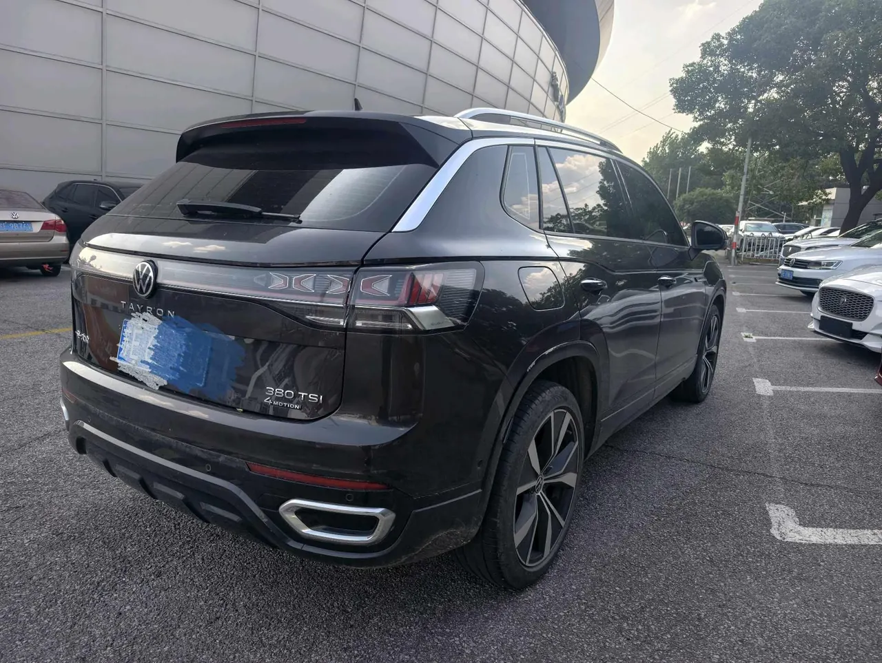 Volkswagen 2023 Tanyue 2.0TSI 380TSI Four-wheel Drive R-Line Pro Smart Edition (Modified) Automatic Gear 5