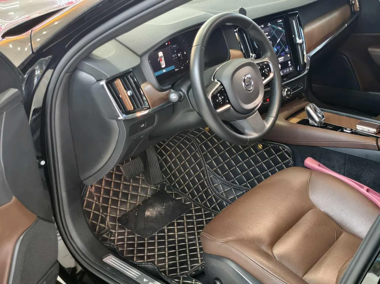 Volvo 2023 S90 48V 2.0T B5 Zhiyi Deluxe Edition Automatic Gear 3