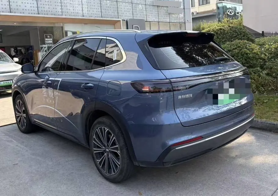 Geely Galaxy 2025 Starship 7 EM-i 1.5 120km Pilot Automatic Gear 4