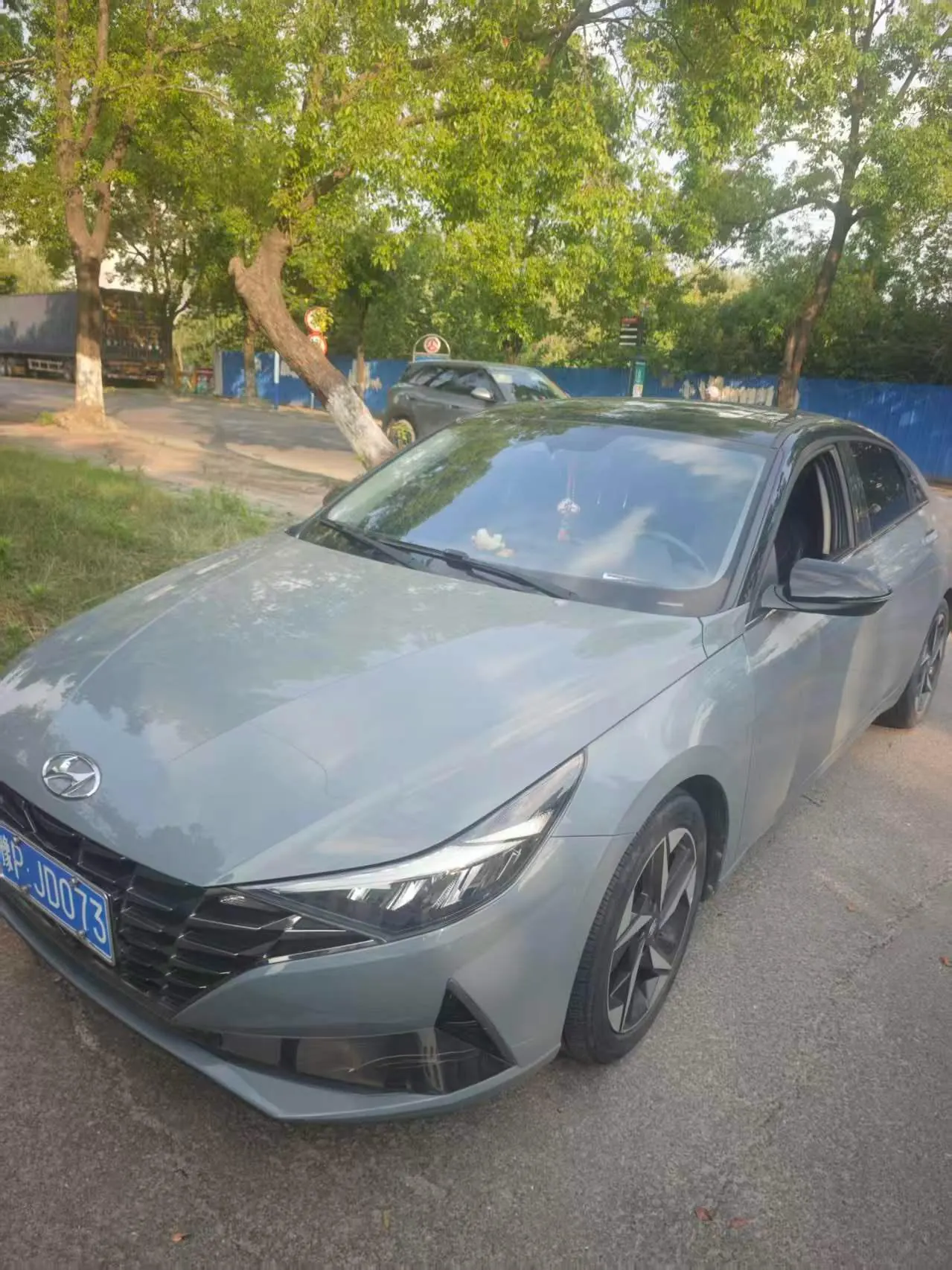 Hyundai 2021 Elantra -3-compartment 1.5 stepless LUX premium automatic gear - View 1