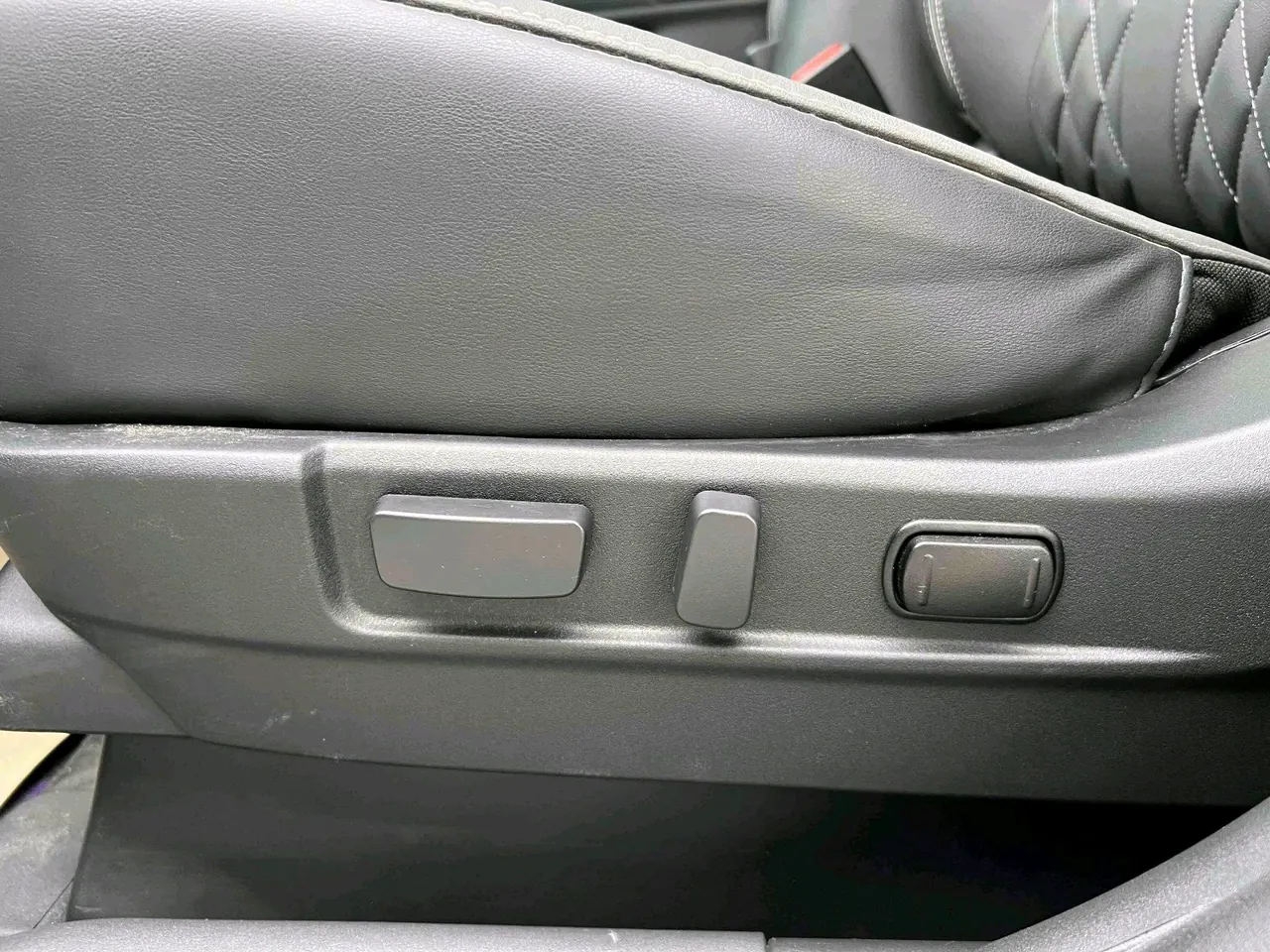 Mitsubishi 2021 Outlander 2.0 Stepless Two-Drive Free Edition 5-seat (Changed) Automatic Gear 12