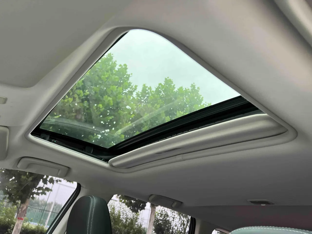 Mitsubishi 2021 Outlander 2.0 Stepless Two-Drive Free Edition 5-seat (Changed) Automatic Gear 14