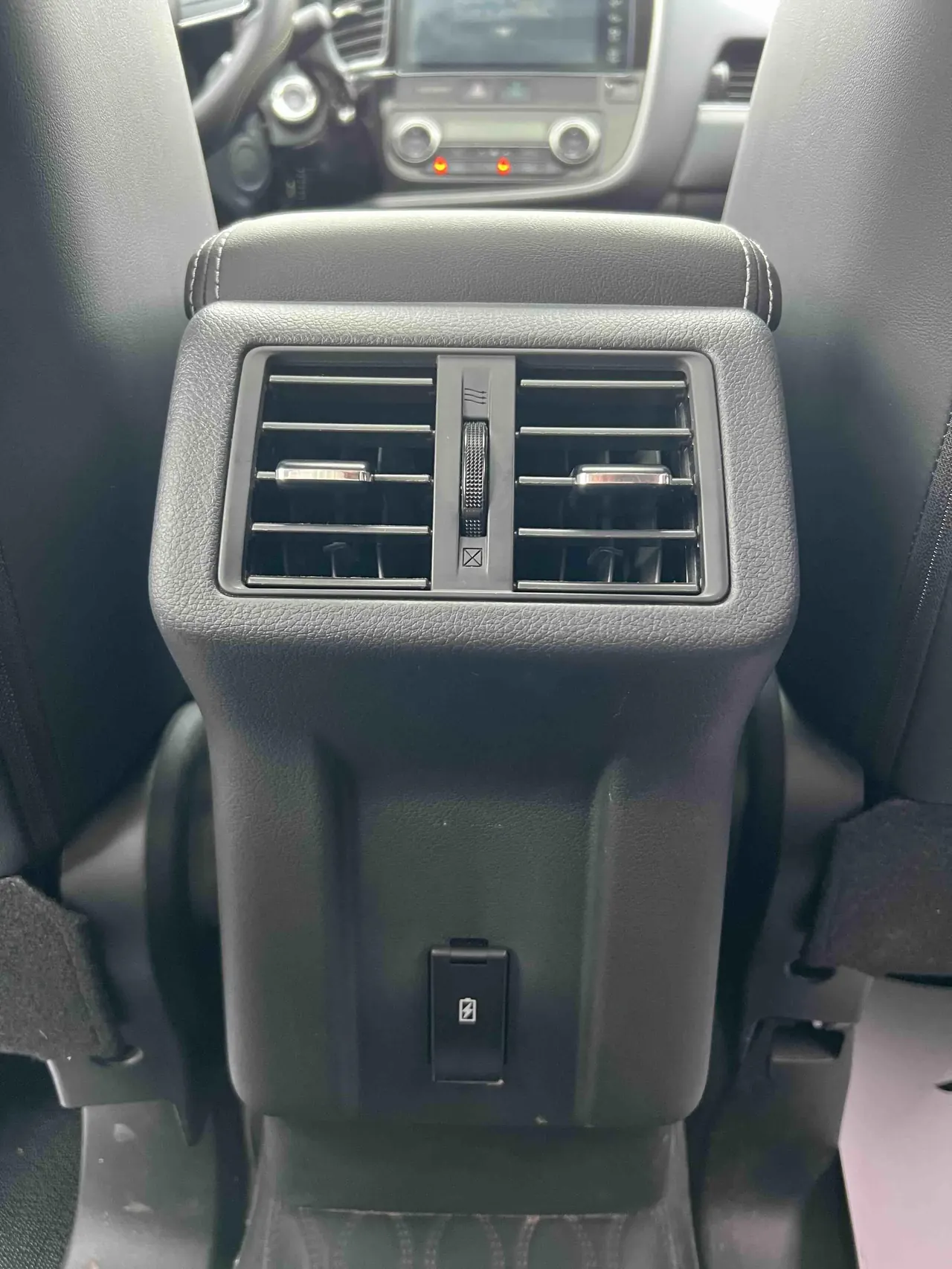 Mitsubishi 2021 Outlander 2.0 Stepless Two-Drive Free Edition 5-seat (Changed) Automatic Gear 15