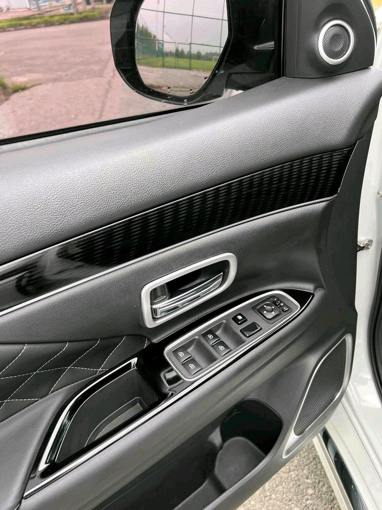 Mitsubishi 2021 Outlander 2.0 Stepless Two-Drive Free Edition 5-seat (Changed) Automatic Gear 16