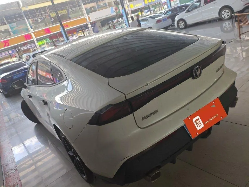 ChangAn 2023 UNI-V 1.5T exclusive automatic gear 5