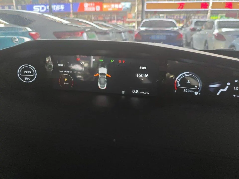 ChangAn 2023 UNI-V 1.5T exclusive automatic gear 6