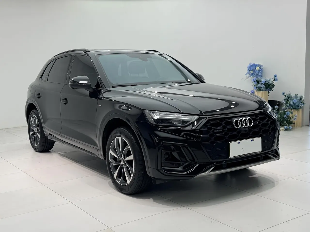 Audi 2023 Q5L 2.0TFSI 40TFSI luxury dynamic automatic 3