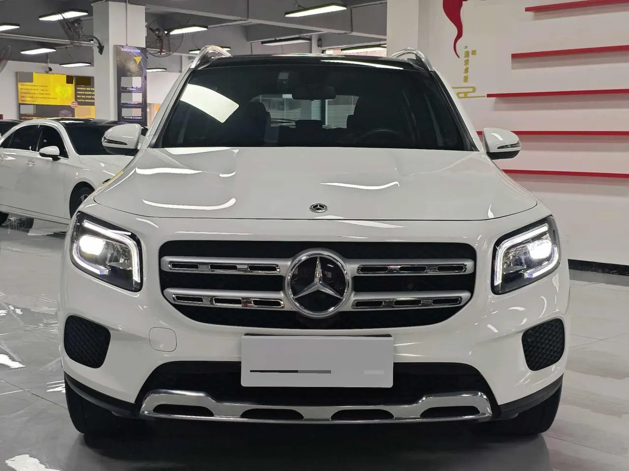 Mercedes Benz 2022 GLB 200 1.3T Fashion (Modified) Automatic Gear 2