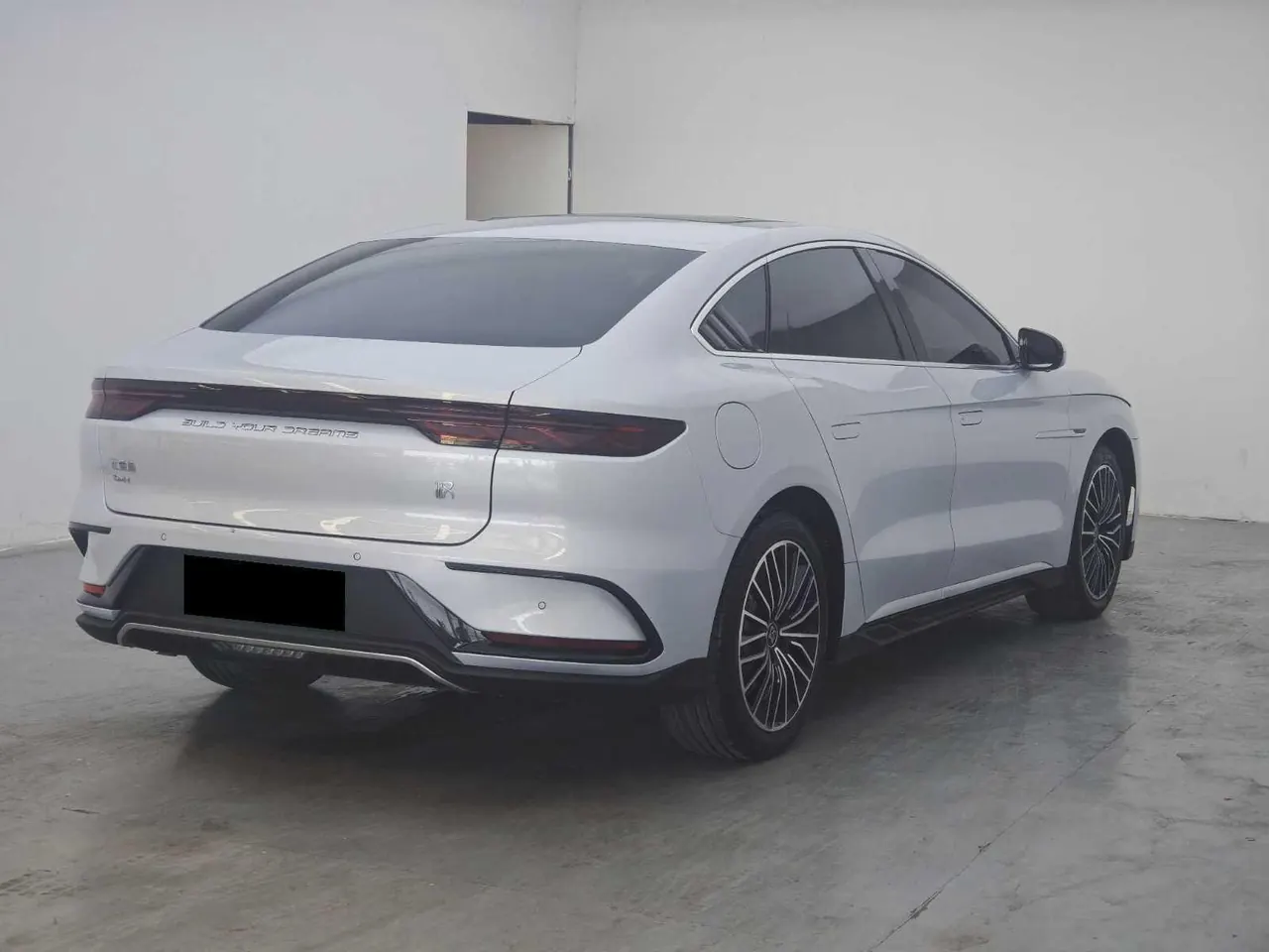 BYD 2024 Han DM-i 1.5T stepless glory version 121KM exclusive automatic gear 2