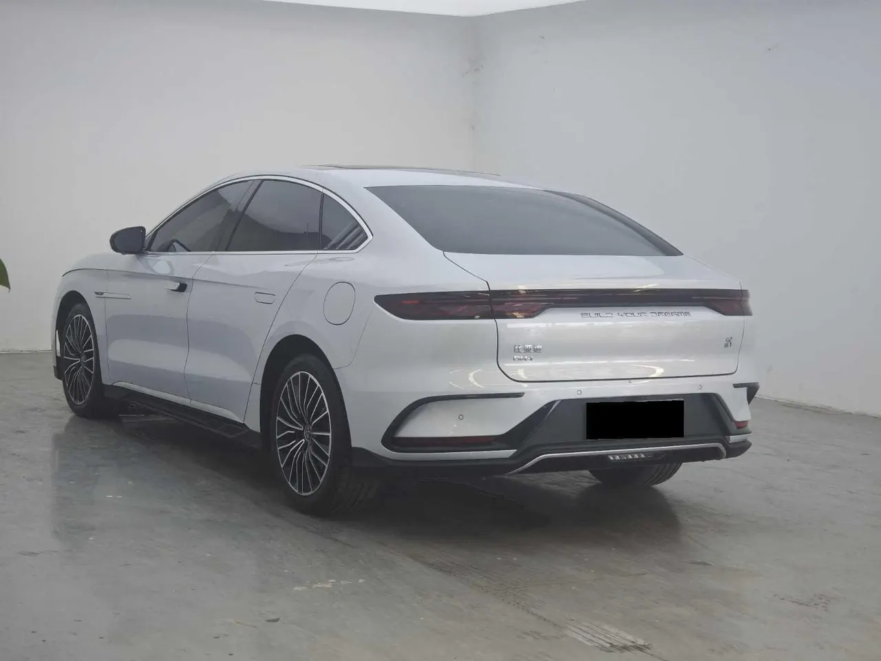 BYD 2024 Han DM-i 1.5T stepless glory version 121KM exclusive automatic gear 5