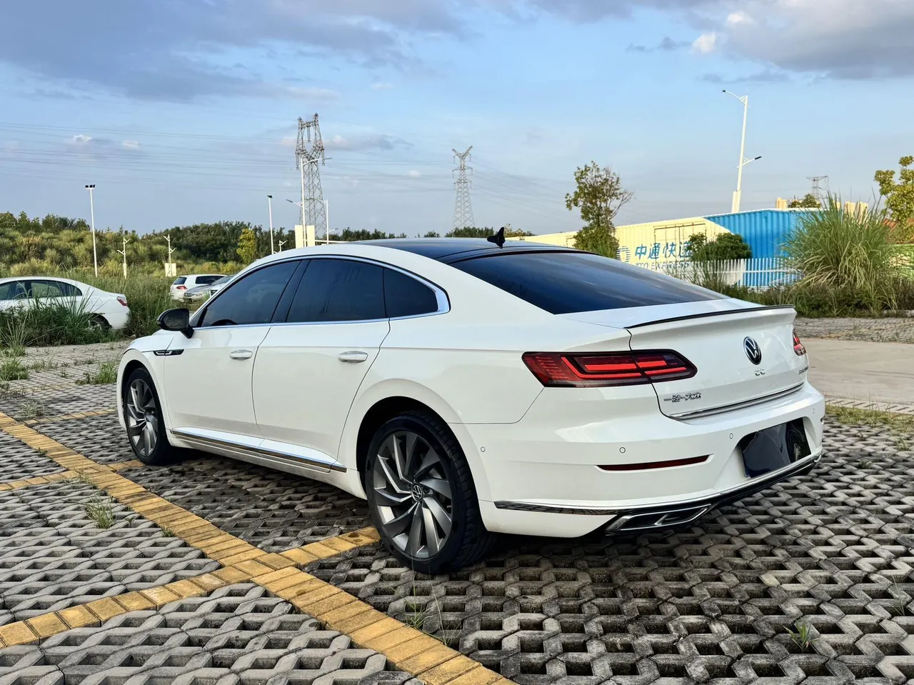 Volkswagen 2021 CC 2.0TSI 380TSI Shining Edition Automatic Gear 4