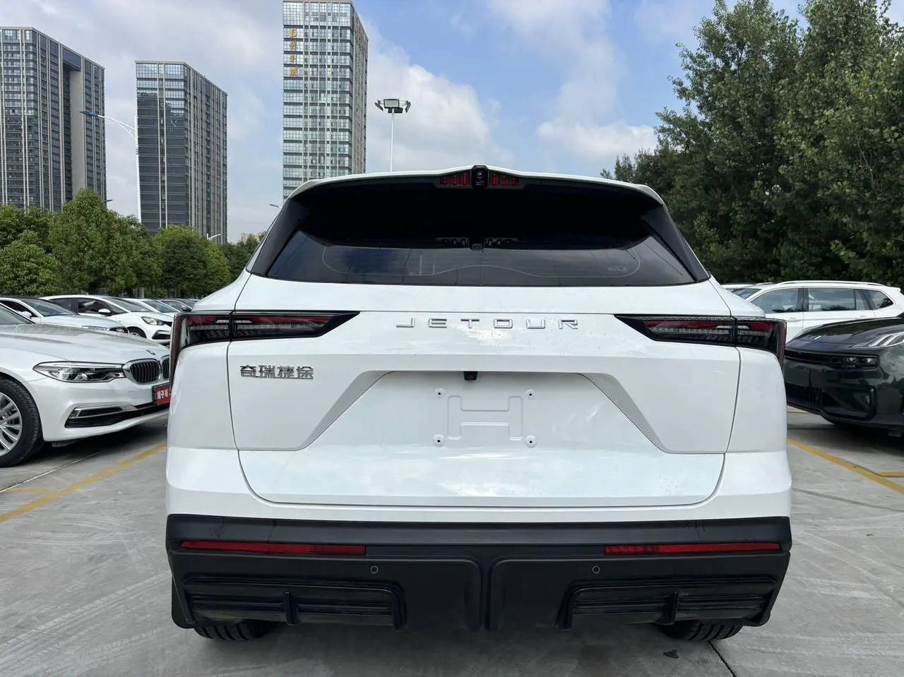 Jetour 2026 Dasheng 1.5T Youth Edition Deluxe Edition Automatic Gear 3