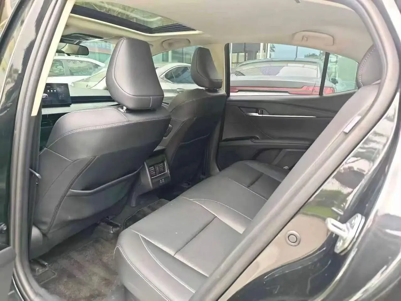 Toyota 2026 Camry 2.0GVP Stepless Deluxe Edition Automatic Transmission 3