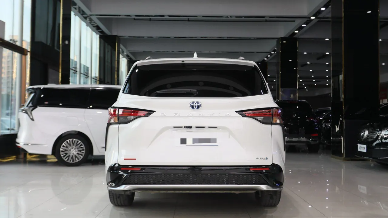 Toyota 2023 Grevia HYBRID 2.5 Stepless Flagship VIP Edition Automatic Gear 9