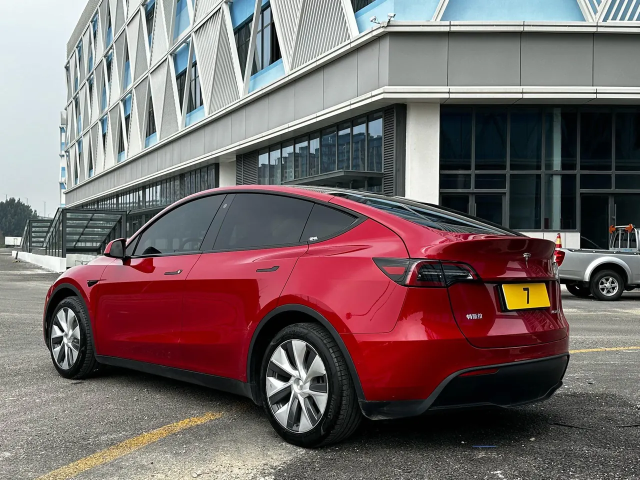 Tesla 2022 Model Y rear-wheel drive version (facelift) automatic gear 4