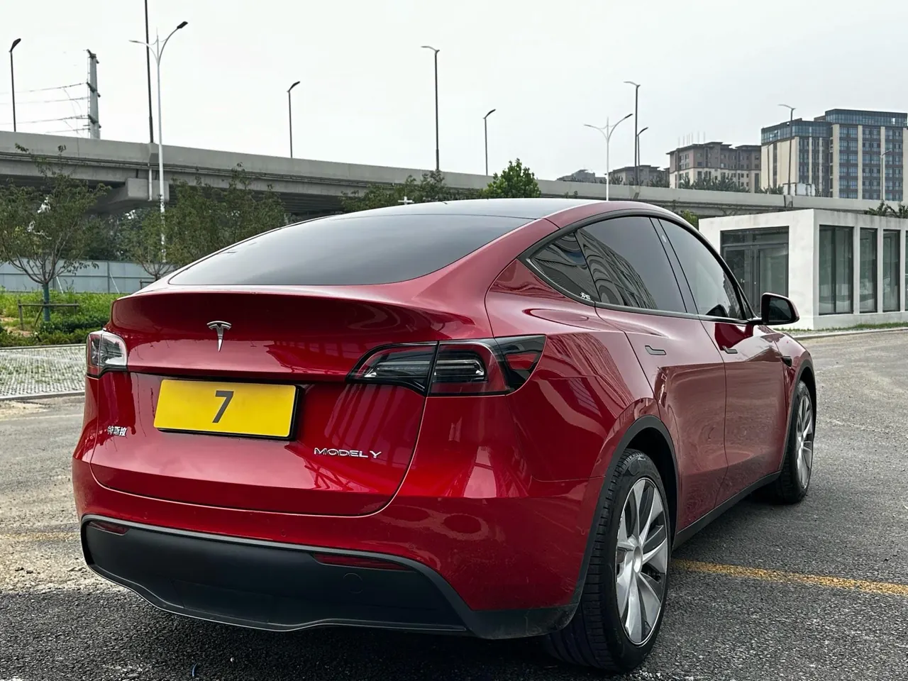 Tesla 2022 Model Y rear-wheel drive version (facelift) automatic gear 5