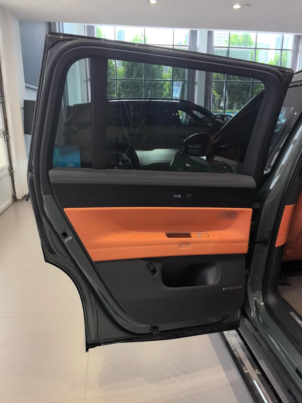 Volkswagen 2026 ID.ERA 9X Max 4-wheel drive automatic gear 9