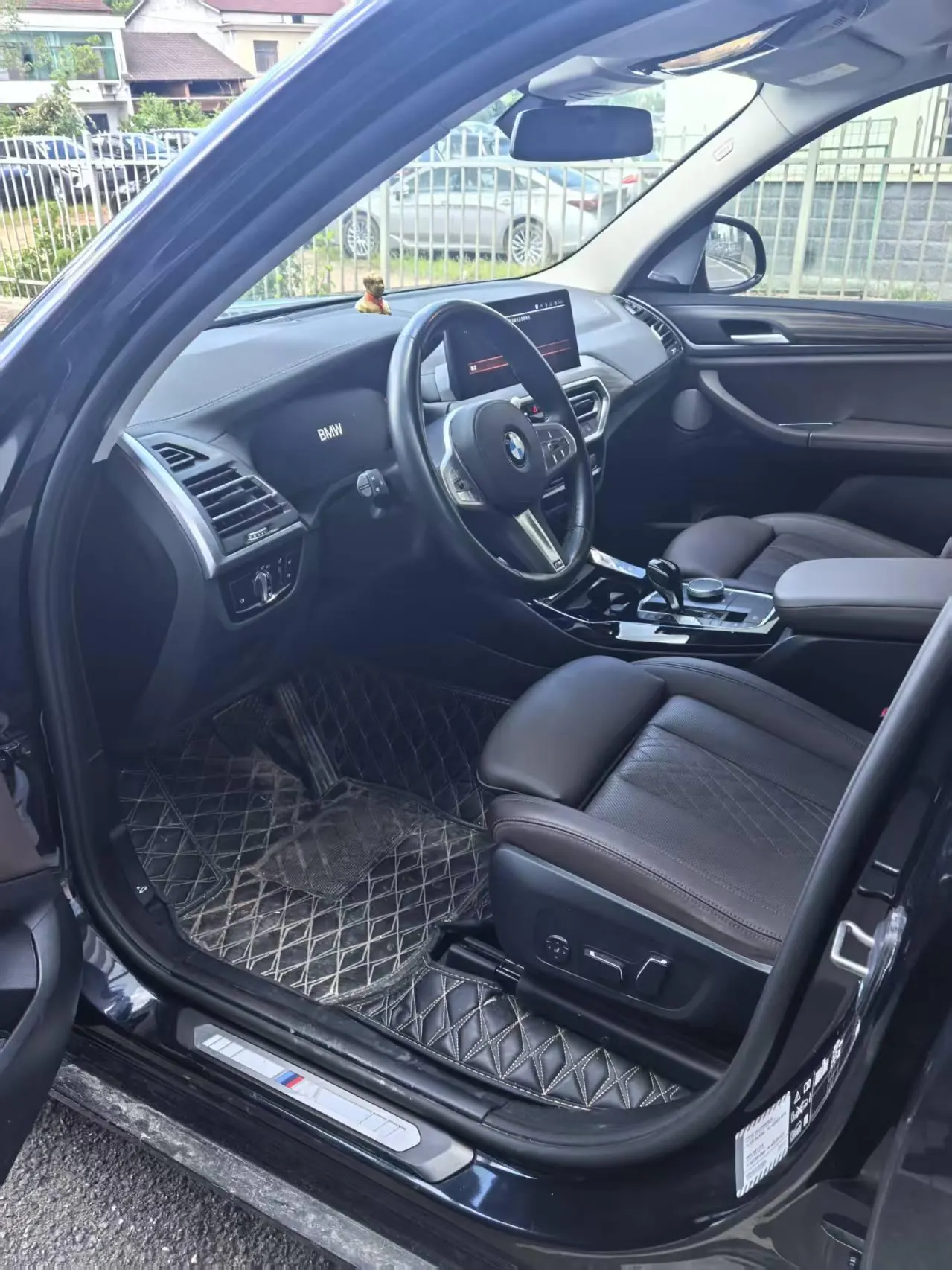 BMW 2023 X3 xDrive30i 2.0T Leading M Obsidian Night Kit (Changed) Automatic Gear 4