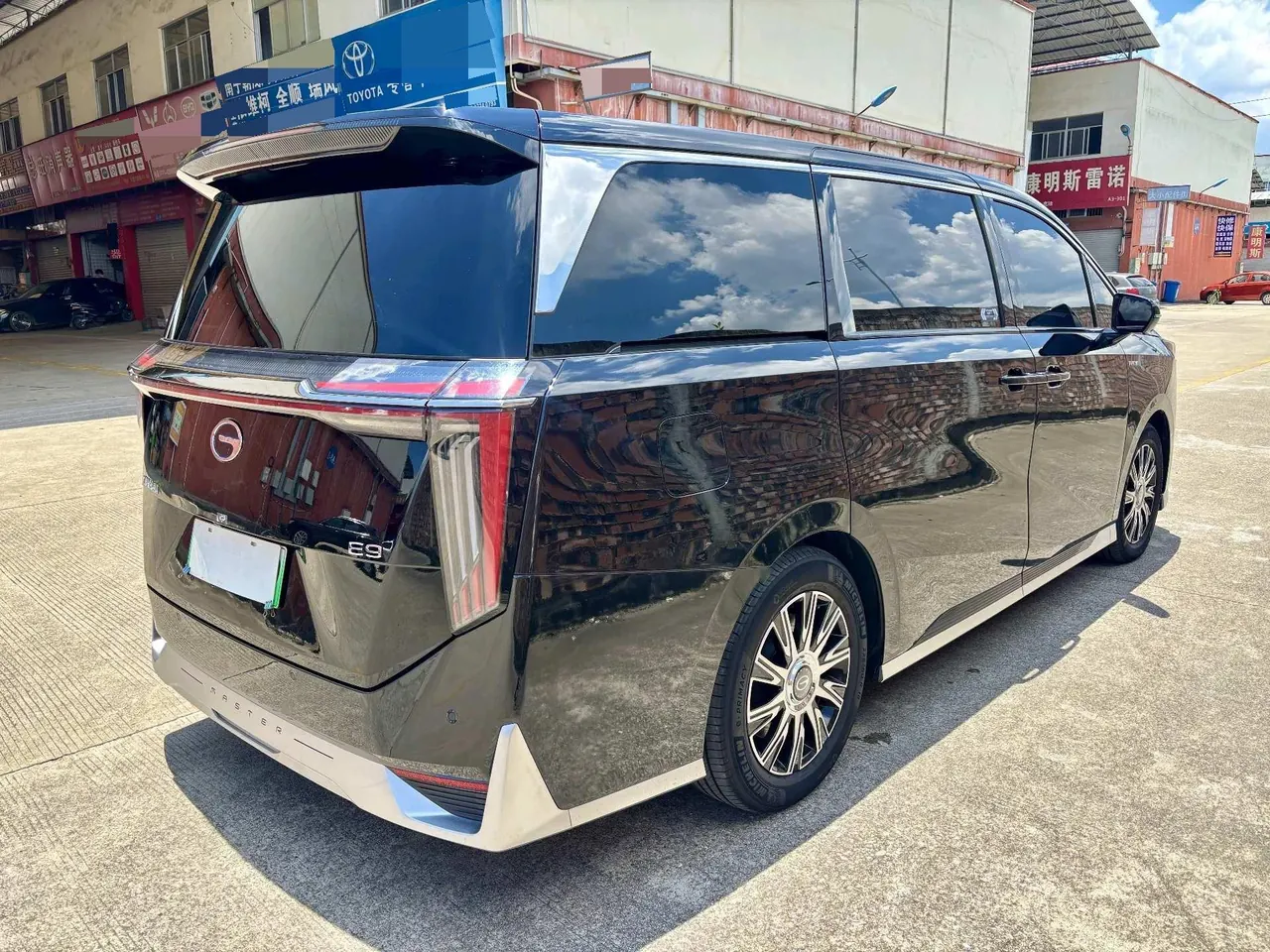 Chuanqi 2023 E9 2.0T Champion Edition Automatic Gear 9