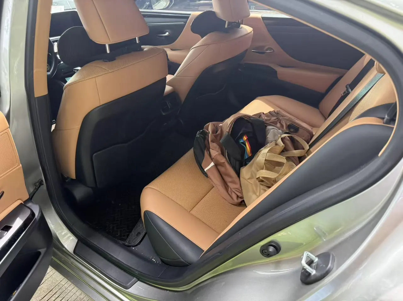Lexus ES (Imported) 2021 ES200 2.0 Stepless Premium Edition Automatic Gear 4